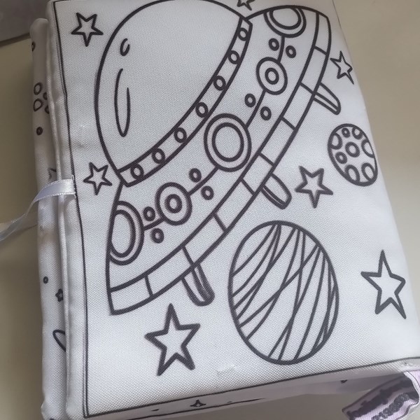 Livro de tecido Pinta é Lava